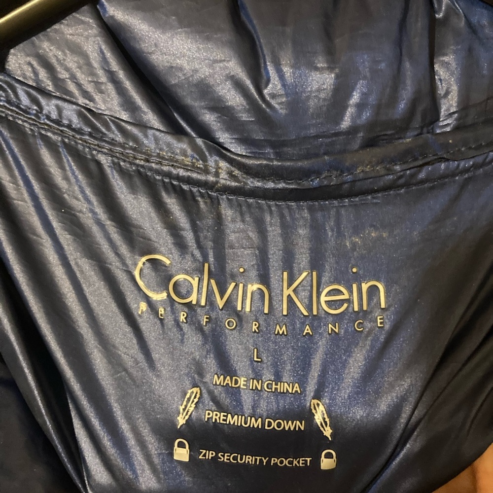 Calvin Klein premier Down woman’s puffer vest. - Picture 5 of 5